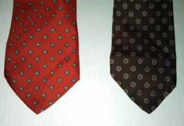 Neck Tie Red or Brown Print