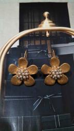 Express Golden Flower Earring